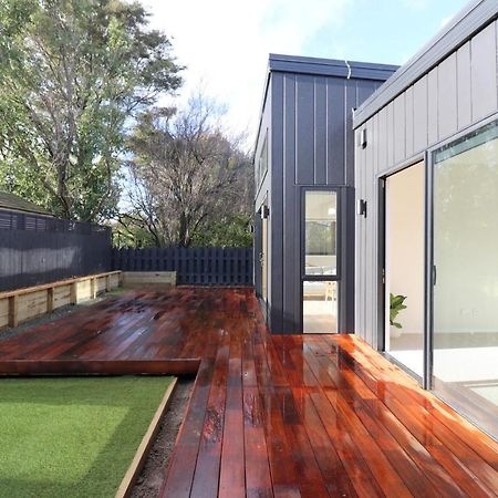 The Mod Box Villa Invercargill Exterior photo