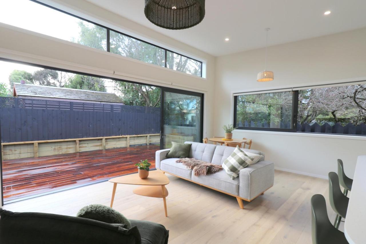 The Mod Box Villa Invercargill Exterior photo